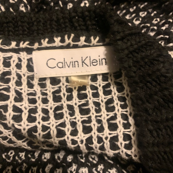 Calvin Klein black white sweater large - Picture 5 of 5